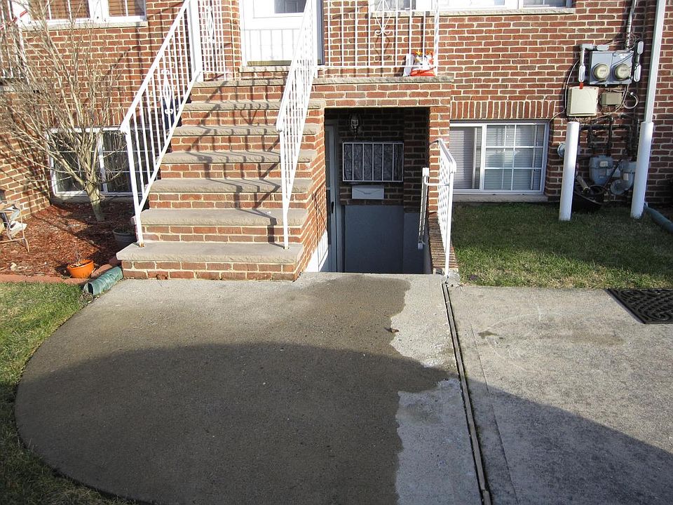 1st image of 473 Villa Ave #1