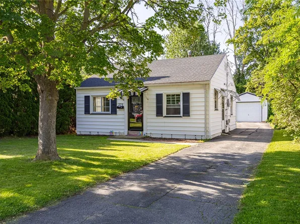 379 Leonard Rd, Rochester, NY 14616
