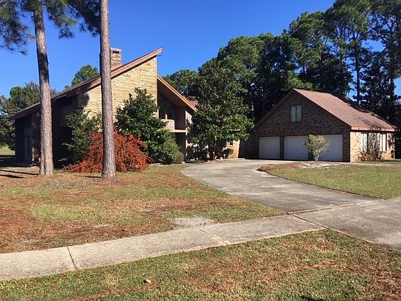 2nd image of 35 Country Club Dr E