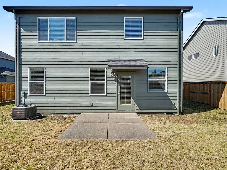 4748 Astronaut Ave NE — Photo 37
