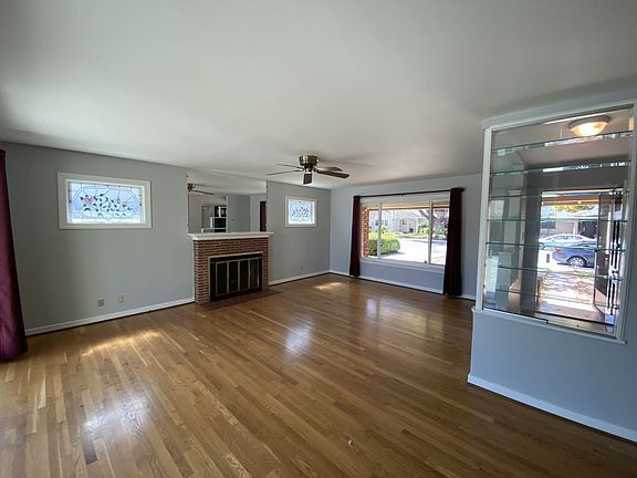 3rd image of 112 Cypress Ave