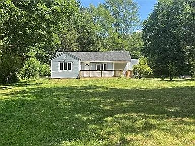 1st image of 328 Stone Schoolhouse Rd
