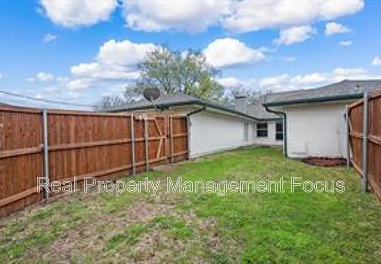 14722 Overview Dr — Photo 39