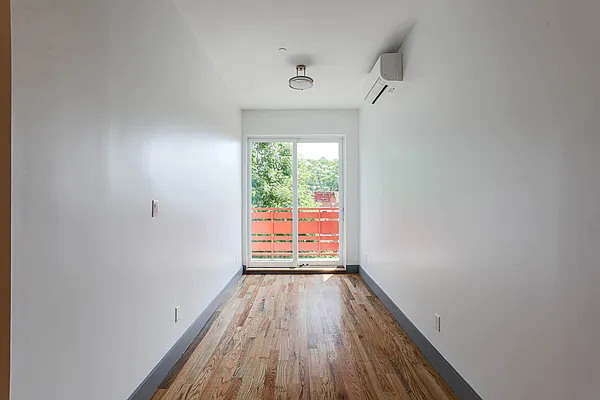 Rented by ERNY LLC | media 7