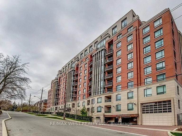 30 Old Mill Rd #105 — Photo 2