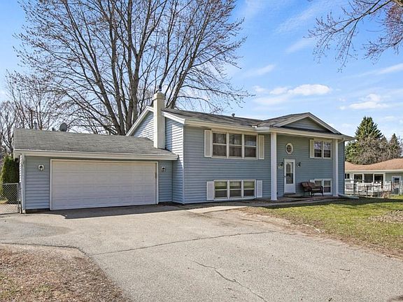 3rd image of 12904 Upton Ave S