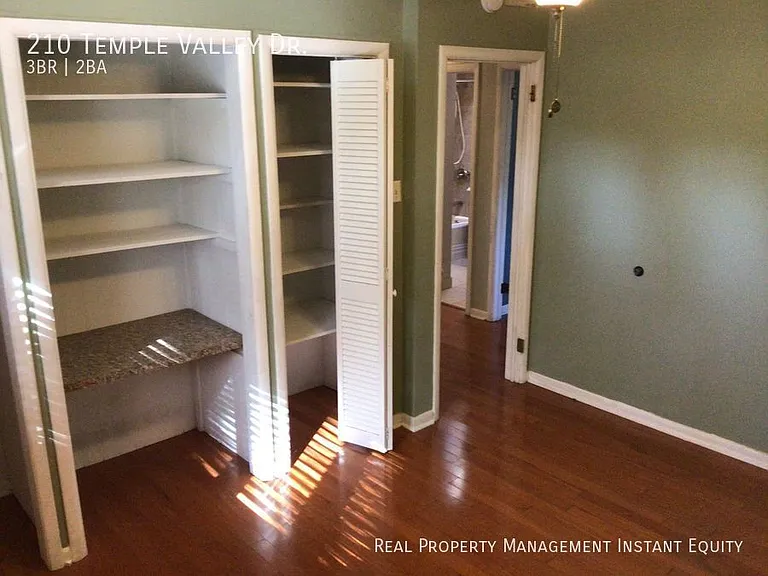 210 Temple Valley Dr — Photo 7