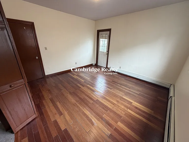 569R Main St #2R — Photo 12