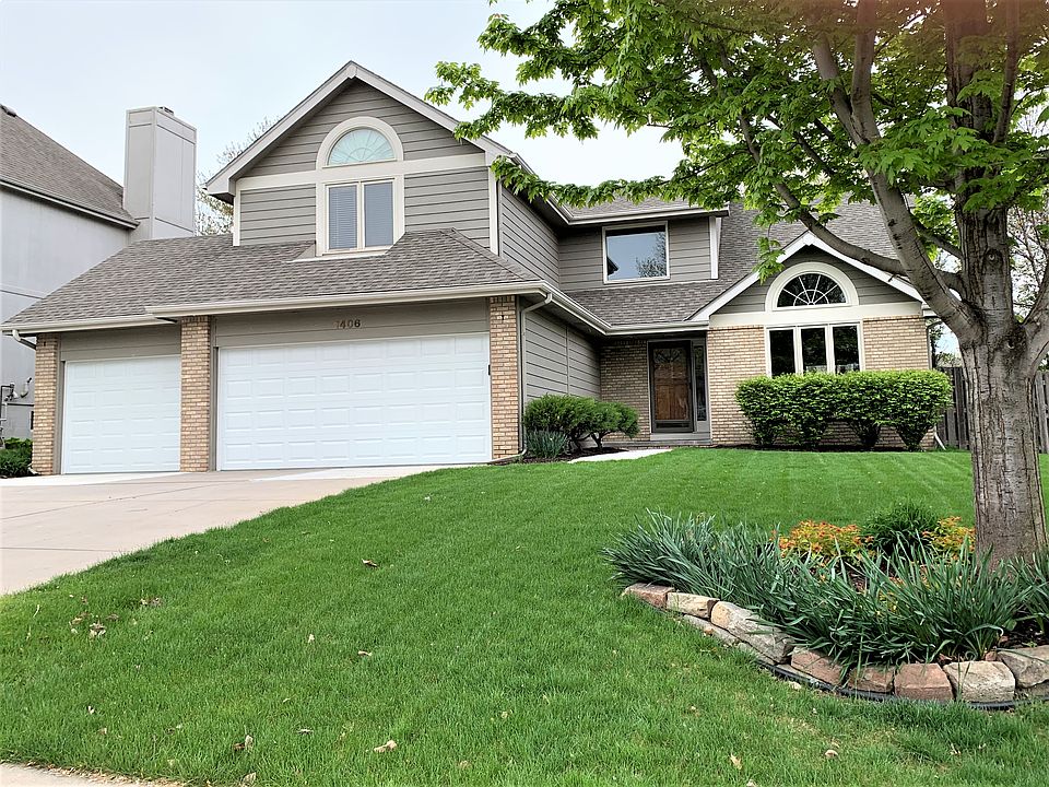 1st image of 1406 N 160th Ave