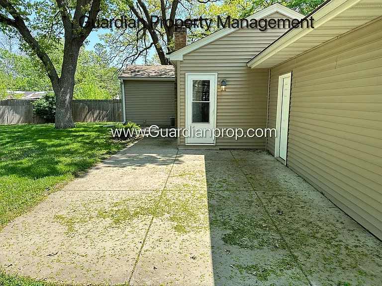 1020 Orkla Dr — Photo 24