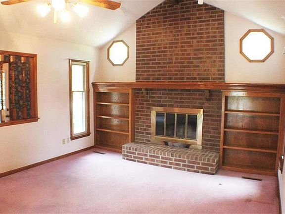 5th image of 1712 SE Silkwood Ln