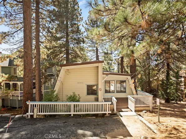 30951 Glen Oak Dr, Running Springs, CA 92382