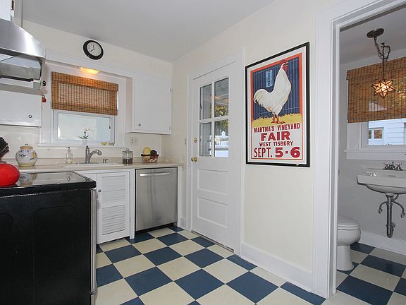 4th image of 46 Thorne Ave