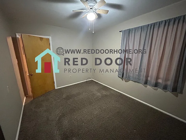 903 13th St SW — Photo 3
