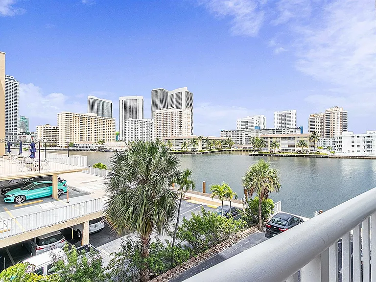 121 Golden Isles Dr #201 — Photo 34