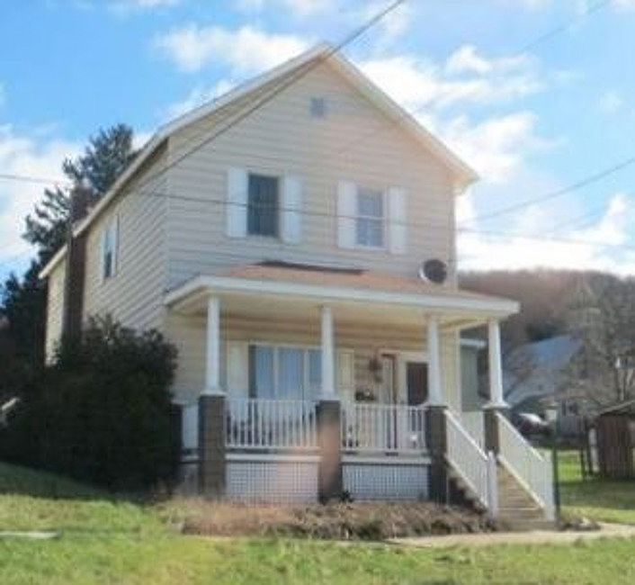 819 Philadelphia Ave, Northern Cambria, PA 15714 Zillow