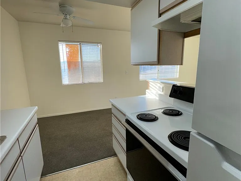 331 Phyllis Dr #2 — Photo 10