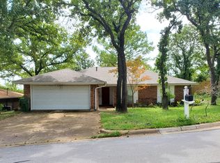 6006 Woodmeadow Dr, Arlington, TX 76016