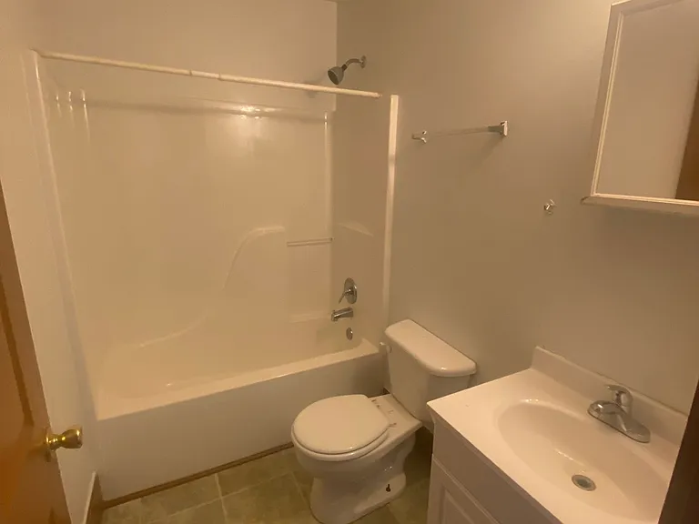 305 N Mercer St #3 — Photo 6