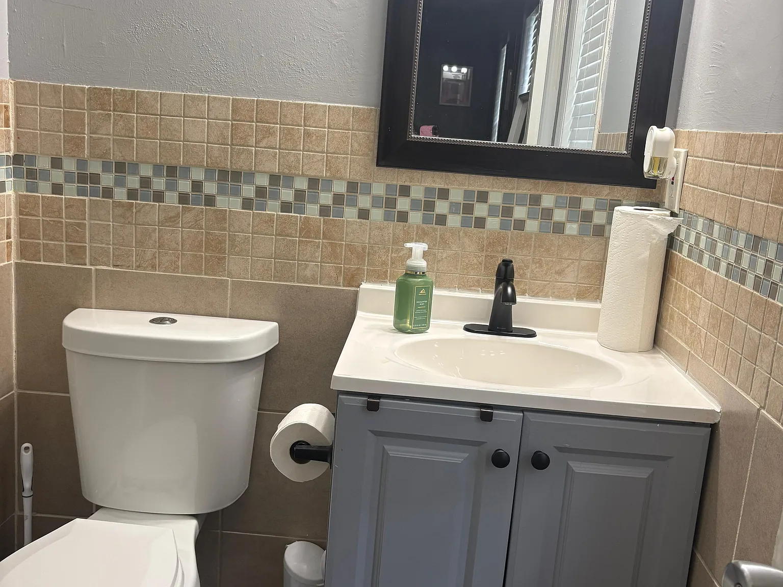 3 bed, 2.5 bath, 1452 sqft, $1,900 — Photo 4