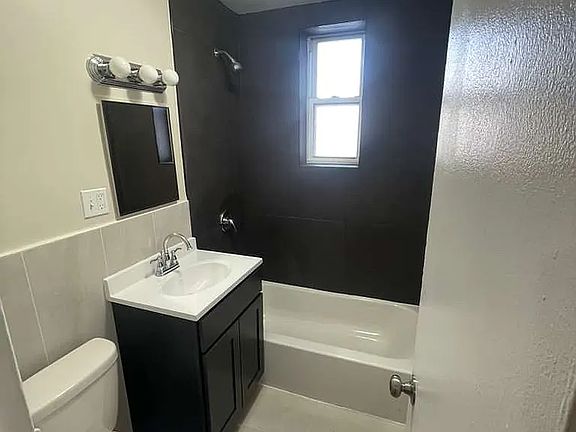 3rd image of 103 Chancellor Ave #B27