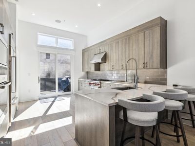 48 N 3rd St #3, Philadelphia, PA, 19106