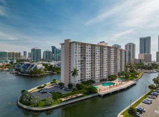 400 Kings Point Dr APT 105, Sunny Isles Beach, FL 33160