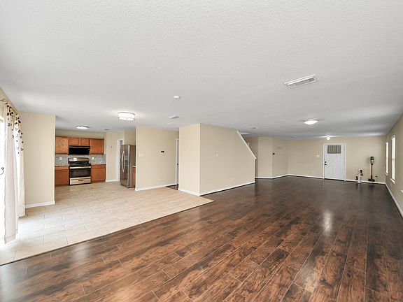 4th image of 20910 Lansing Ridge Ln