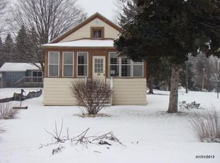 48 Olive St, Williams Bay, WI 53191