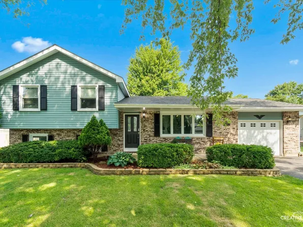 110 Kevin Ln, Oswego, IL 60543