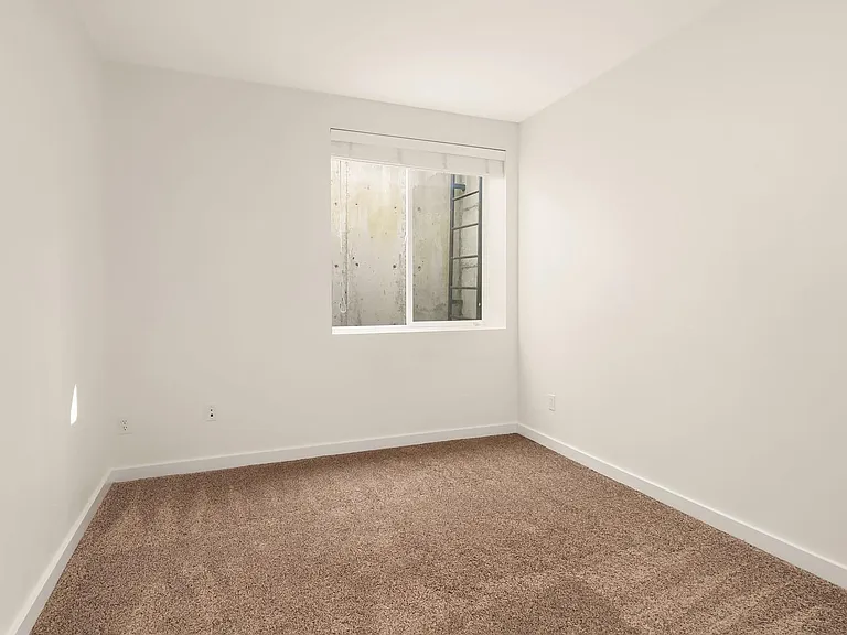 2406 28th Pl NE — Photo 13