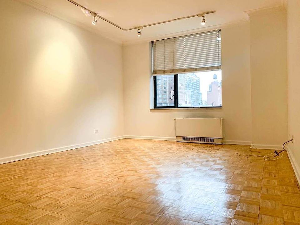 1st image of 150 E 85th St #I6