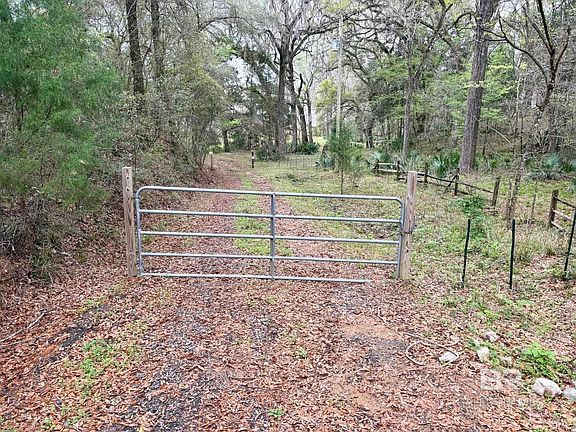 5th image of 8104 Patricks Landing Rd