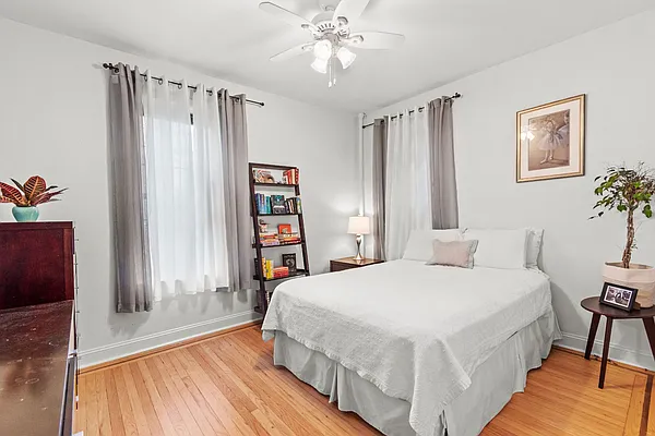 Sold by HomeDax Real Estate | media 11