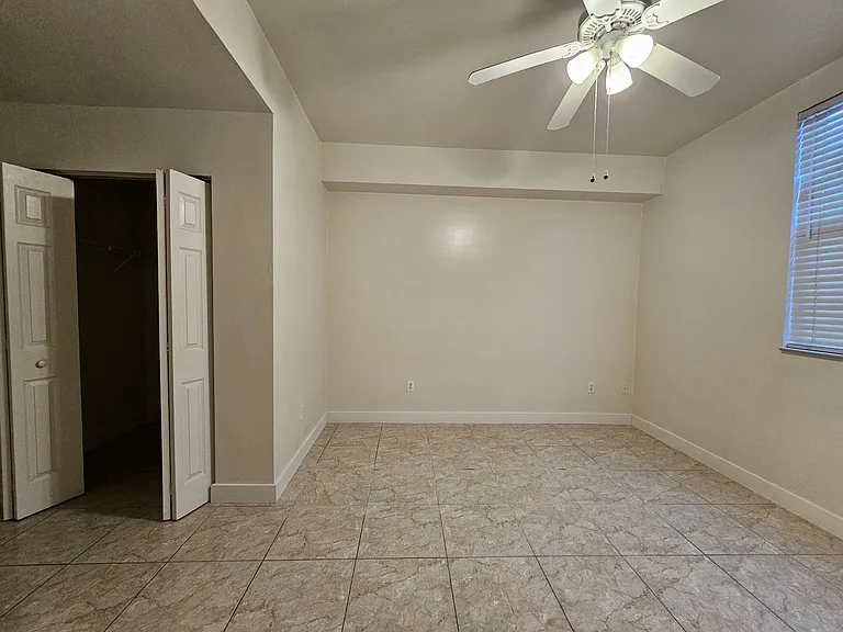 4104 Bellasol Cir #1312 — Photo 7