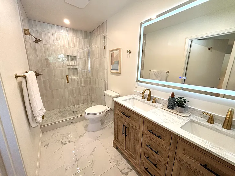 1558 Edgewood Dr — Photo 14