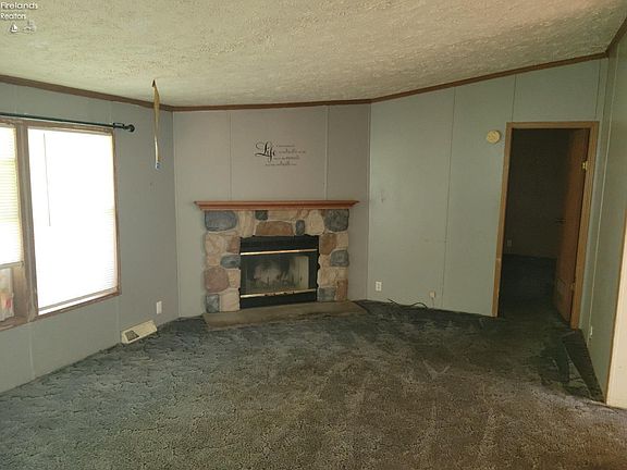 2nd image of 3083 County Road 185