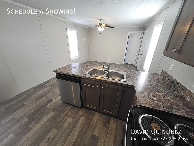 113 Eastwood Dr — Photo 2