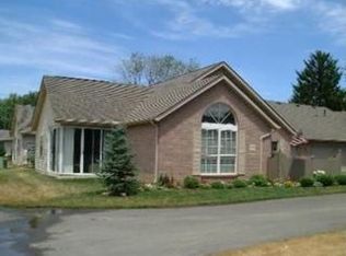 1320 Amberlea Dr E, Gahanna, OH 43230