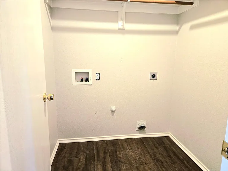 4156 Palace Pl — Photo 12