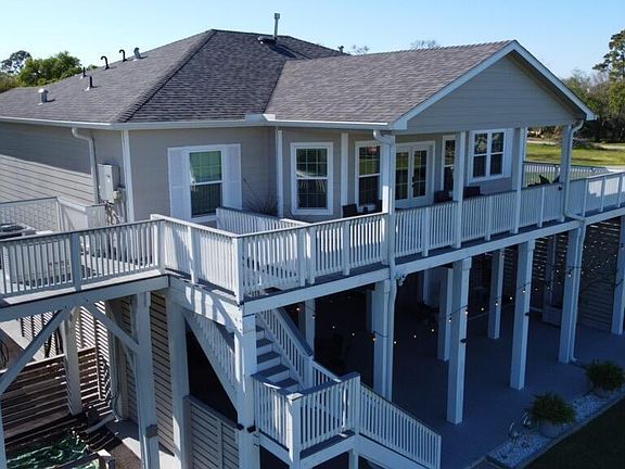 4th image of 4 Shore Acres Cir