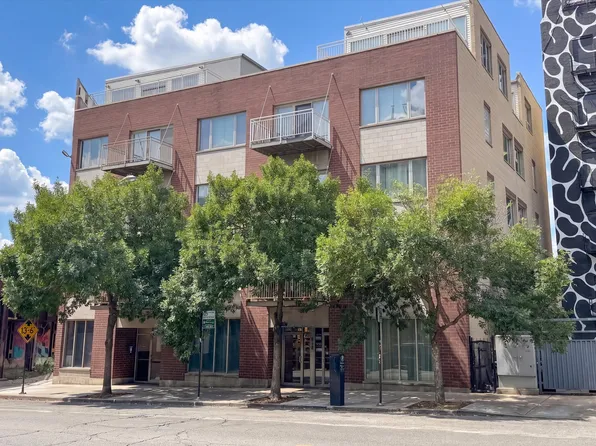912 W Chicago Ave Unit 403, Chicago, IL 60642