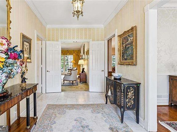 5th image of 2025 Breckenridge Dr