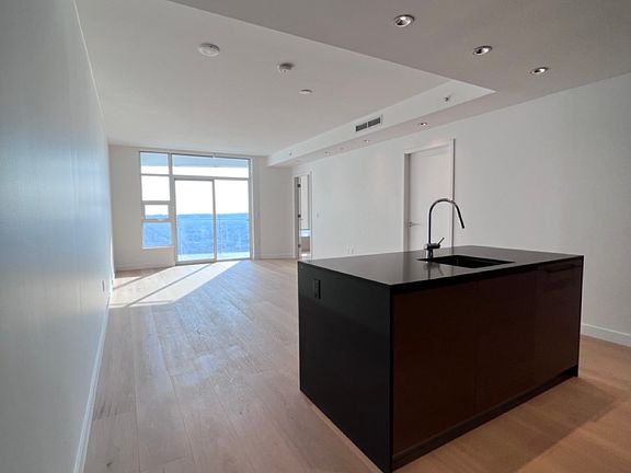 5th image of 1289 Hornby St #3909