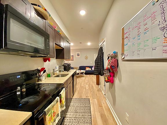 4th image of 2020 N Carlisle St #B