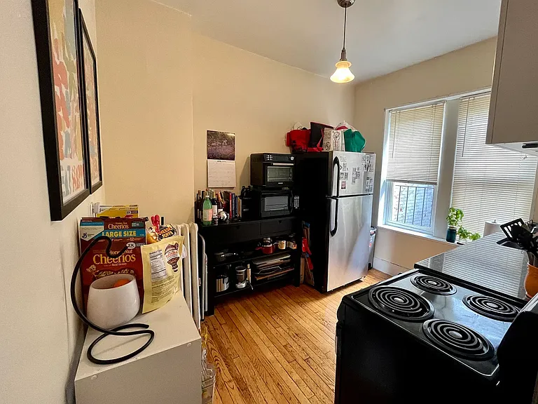 108 Myrtle St #14 — Photo 5