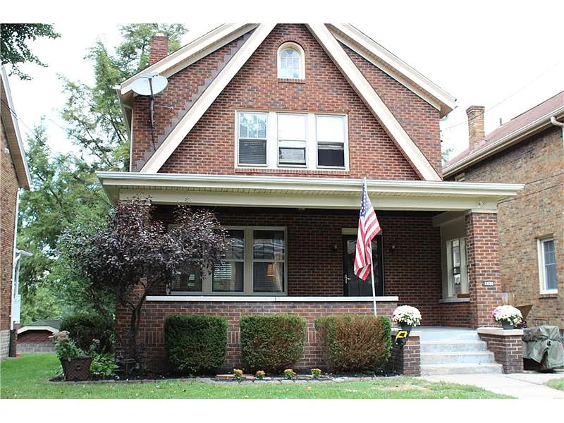 2036 Termon Ave photo 1