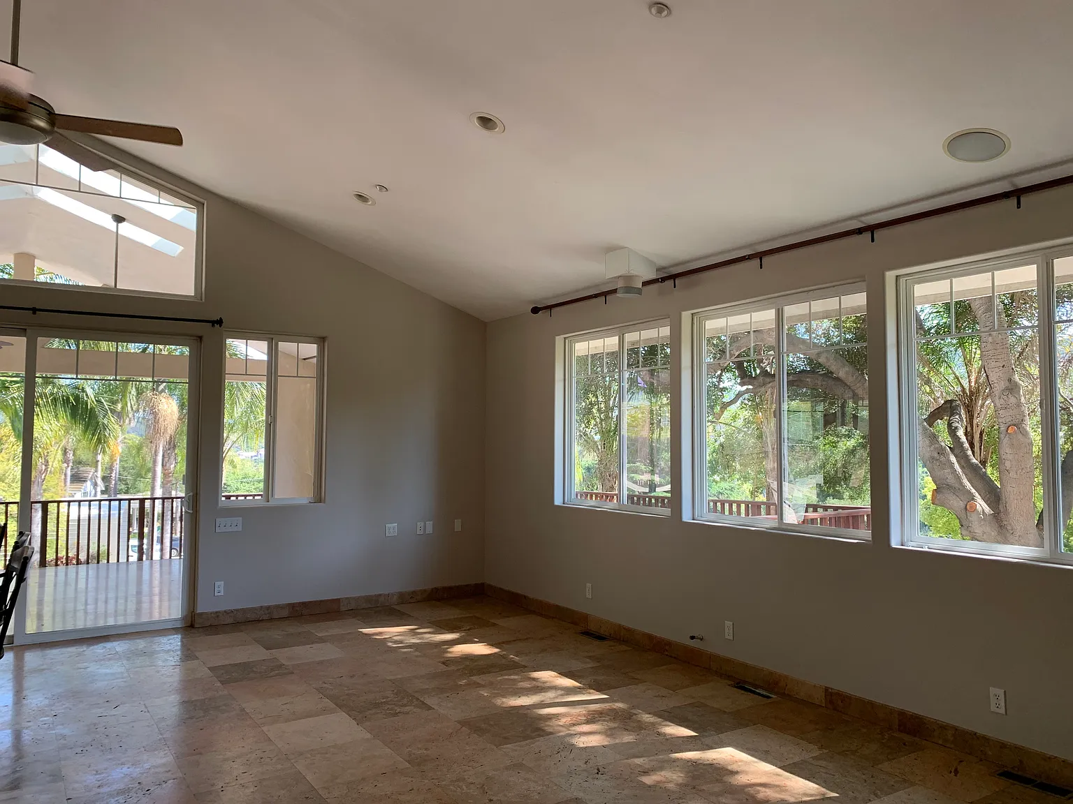 Willow Ln, Escondido — Photo 3