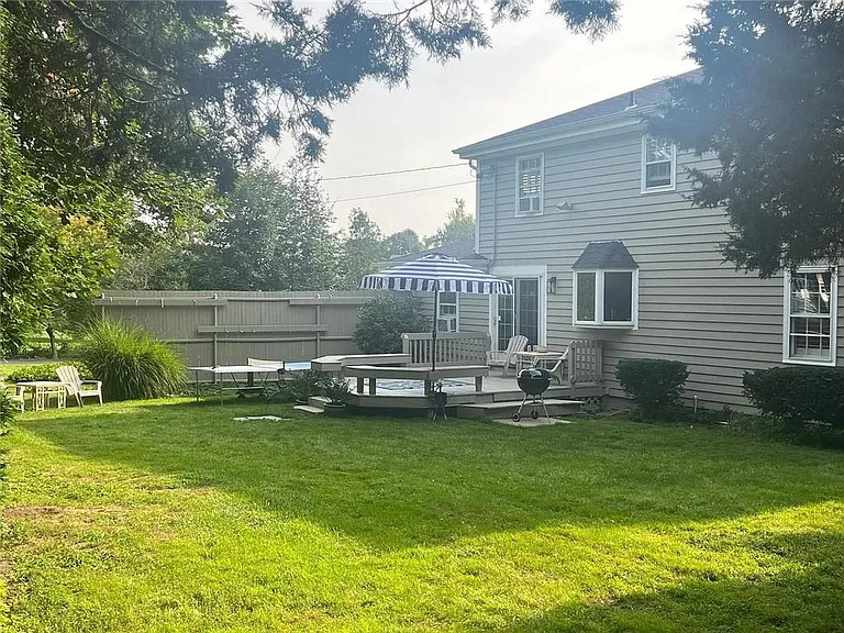 26 Red Cross Ave — Photo 26