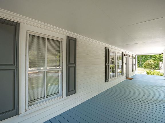 2nd image of 157 Hiller Rd